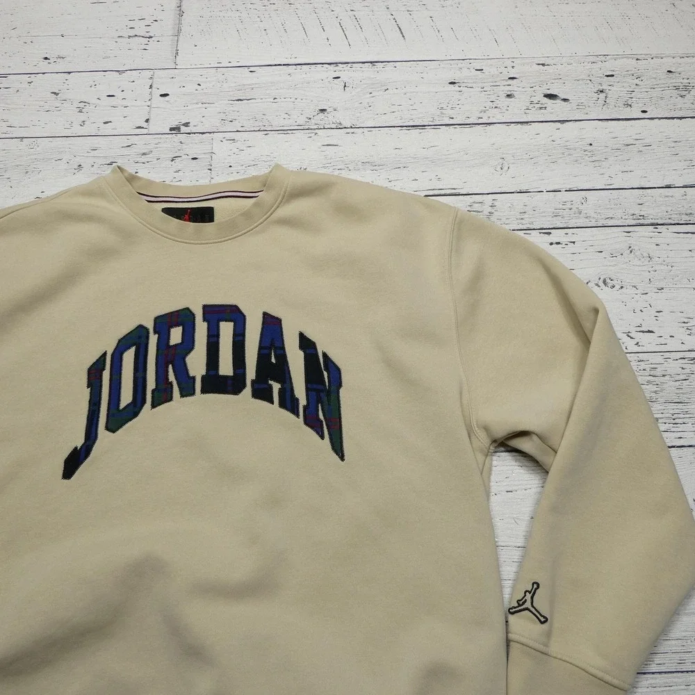 Jordan Sweatshirt Mens XL Beige Crewneck Fleece JORDAN Plaid Applique Jumpman